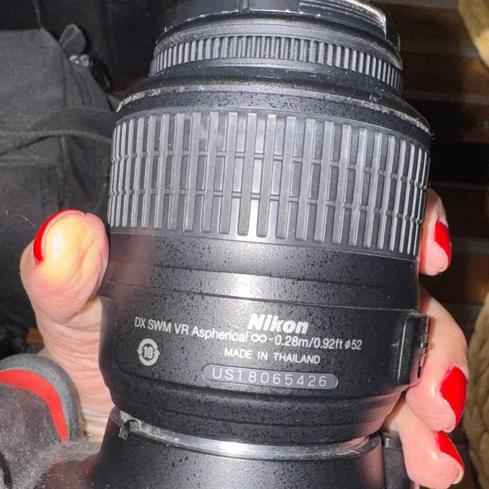 Nikon D3100 DSLR Camera in Black